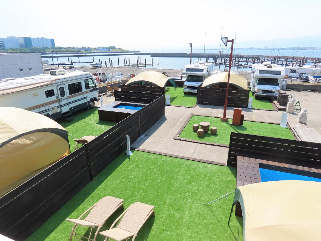 Osaka Hokko Marina HULL