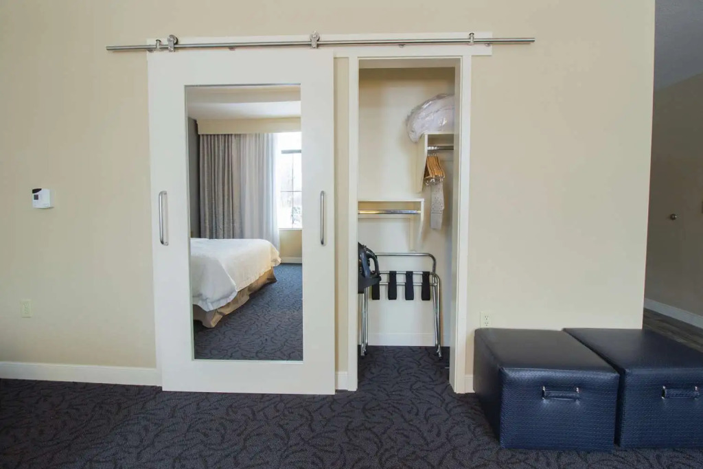 Hampton Inn & Suites Cazenovia, NY
