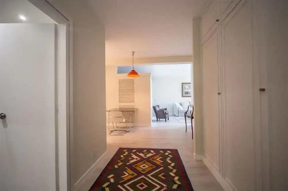 Colon 901 in Madrid With 1 Bedrooms and 1 Bathrooms