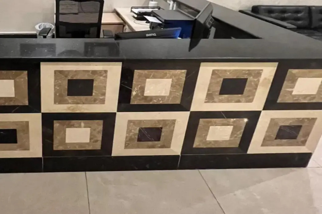Amwaj Hotel