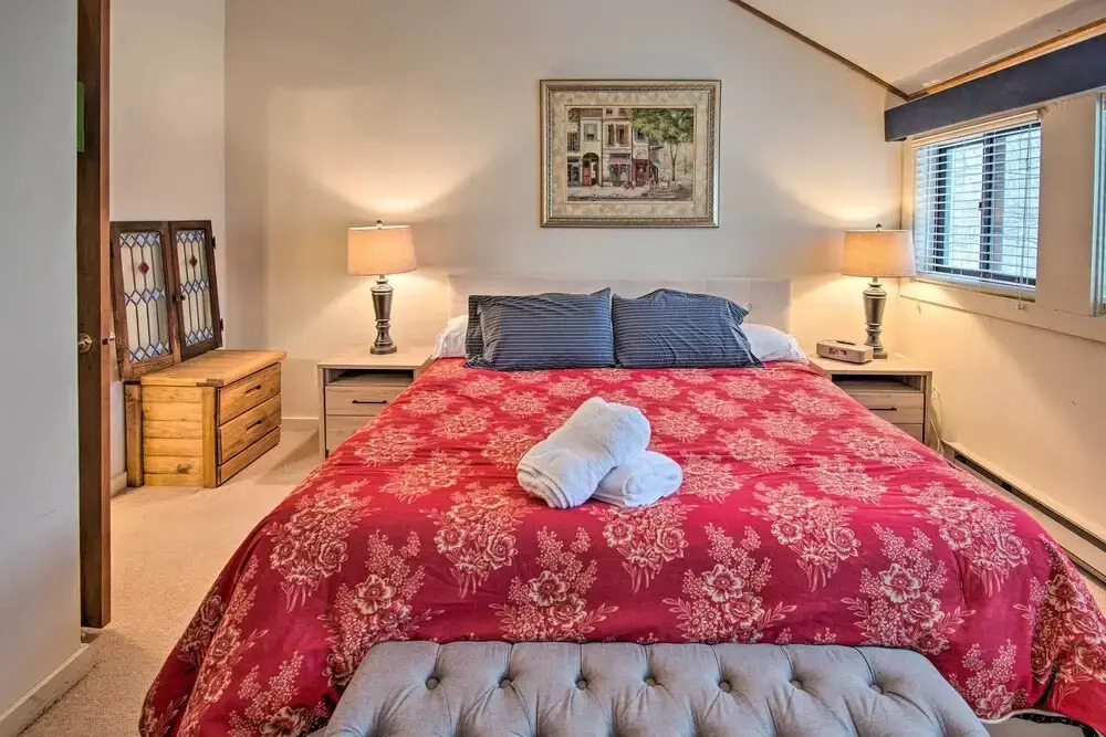 Loon Mountain Condo w/ Pool & Game Room Access!