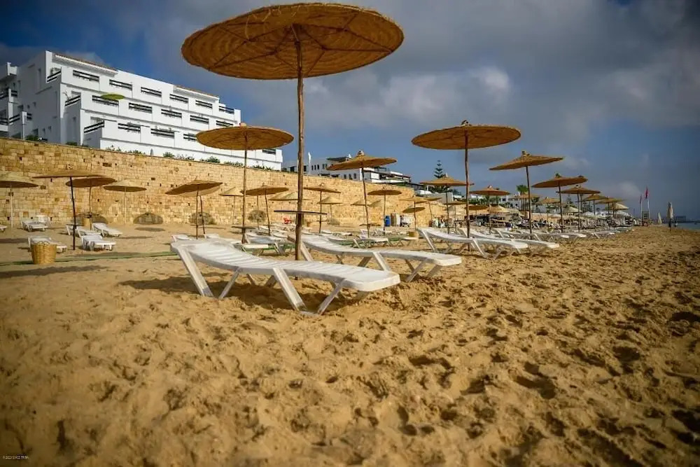 Отель Playa Del Pacha Suites