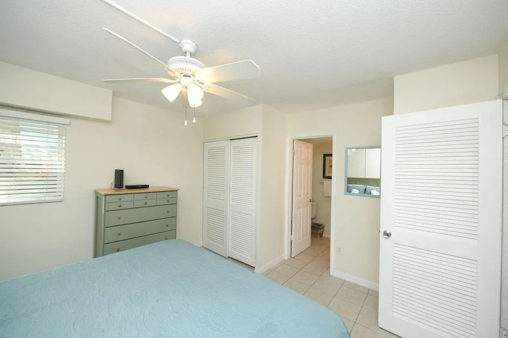 Beachside of the Village By Beachside Management