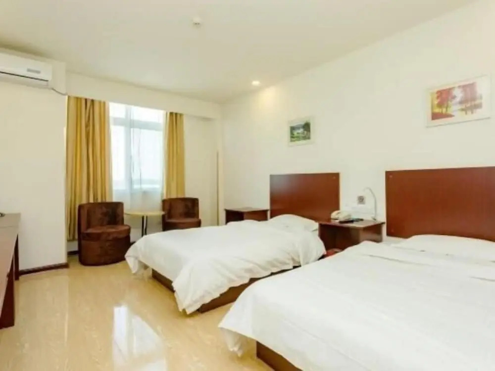 GreenTree Alliance Jinan Licheng Town Yaohua Road Yaoqiang Airport Hotel
