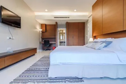 Roomromo Residence by Rompo