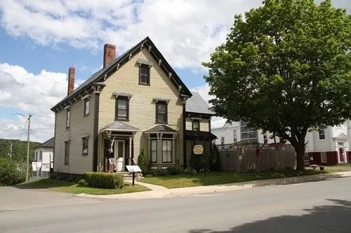 Bennett House Bed & Breakfast