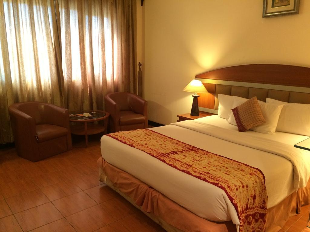 Blue Atlantic International Hotel