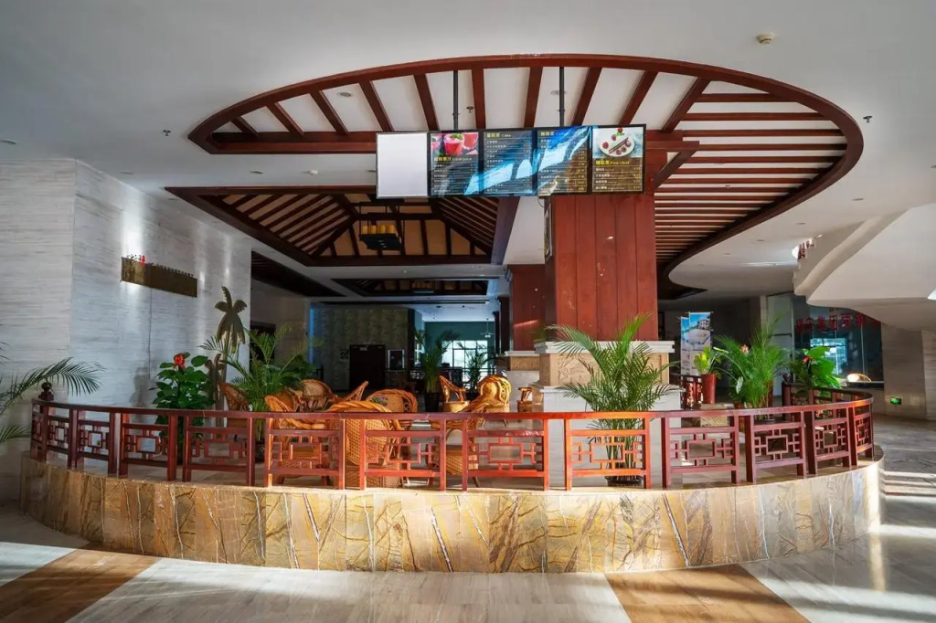 Lankang Seaview Grand Hotel