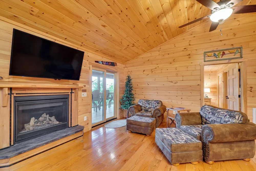 Private Hot Tub: Gatlinburg Cabin in the Clouds