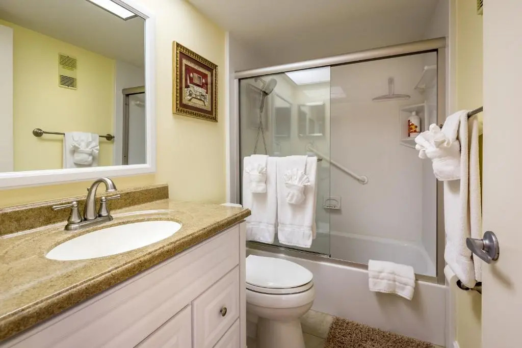 Sandarac B610, 2 Bedrooms, Pool Access, Beach Front, Sleeps 4