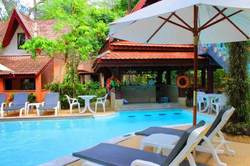 Hotel Emerald Garden Resort