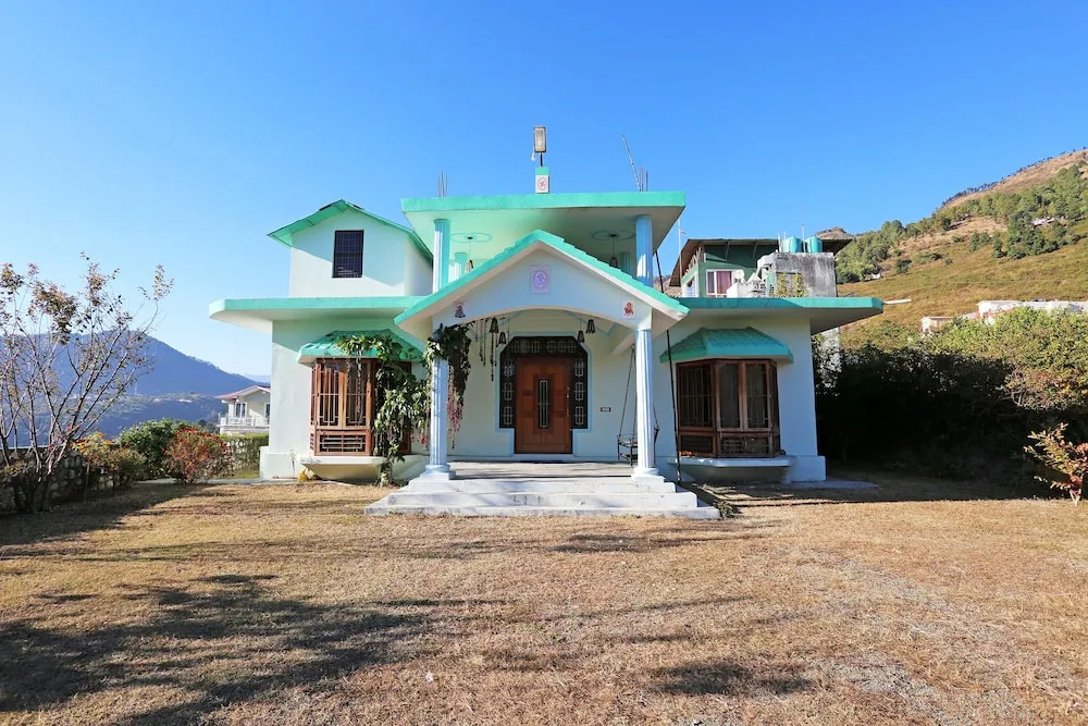 OYO 11049 Home 3BHK Villa Nakuchiyatal
