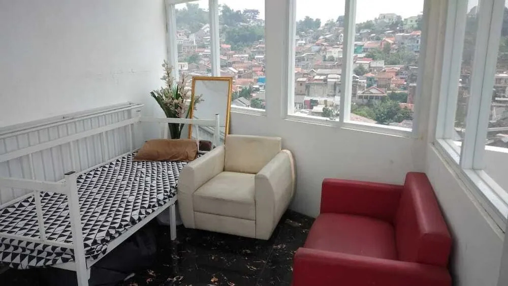 De Villa Atas Bukit by HouseinBandung
