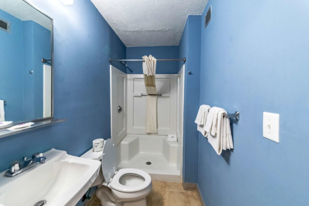 Motel 6-Greensboro, NC - I-40