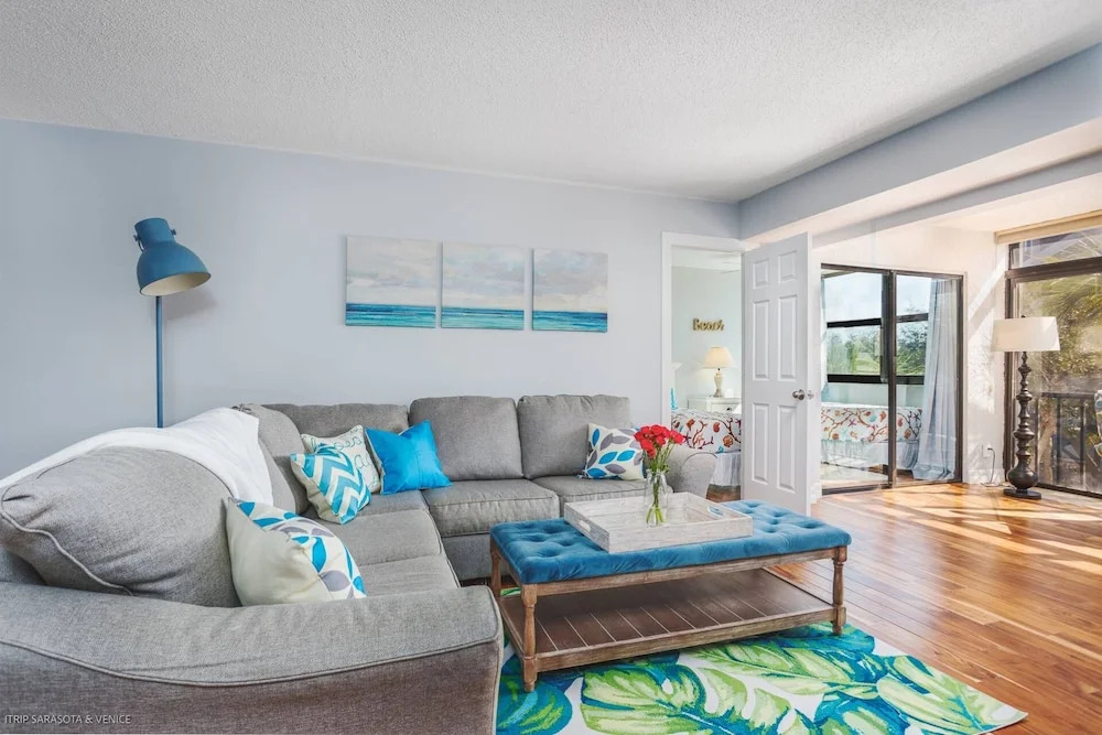 Harbor Tower Gulf Luxe Escape