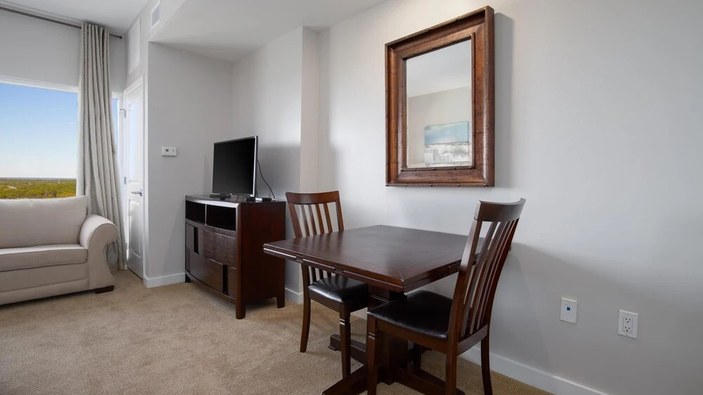 Luau I 7011 - flr10 - Studio 1BA - (4)