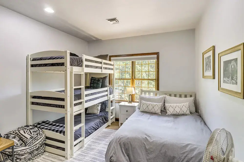 Porch, Fire Pit: 'pine View Retreat' in Lakeside!