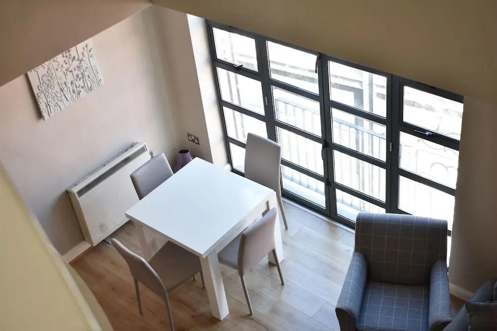 3 Bedroom Apartment In Temple Bar