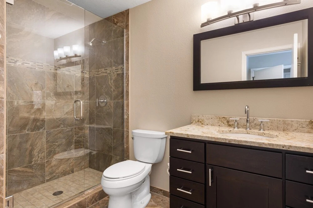 Ghostriders 10 by Avantstay Penthouse Suite w/ Large Patio & Mountain Views!