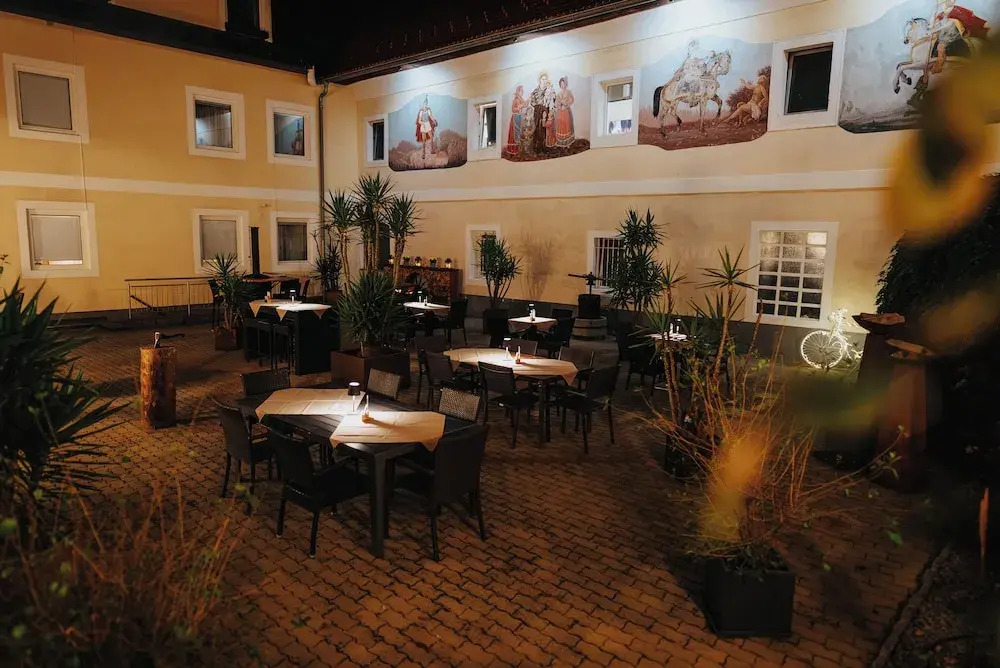 Hotel Leo