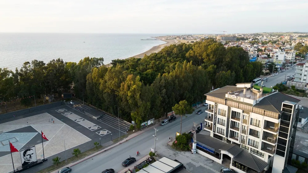 Elada Luxury Otel