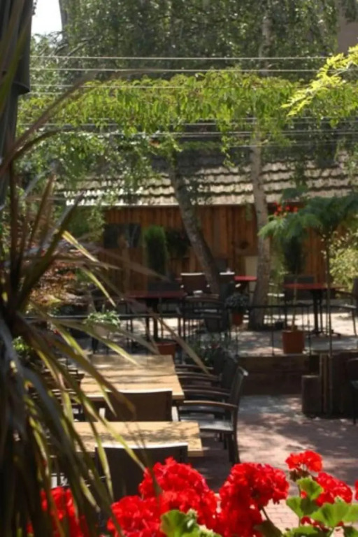 Hôtel Restaurant Aux Deux Roses
