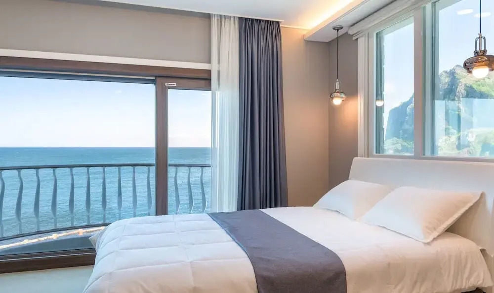 Sunrise Castle Pension