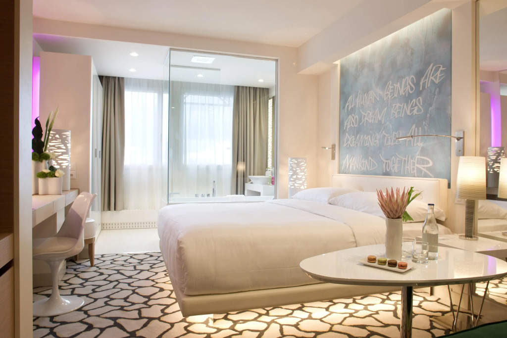 Hotel N'vY