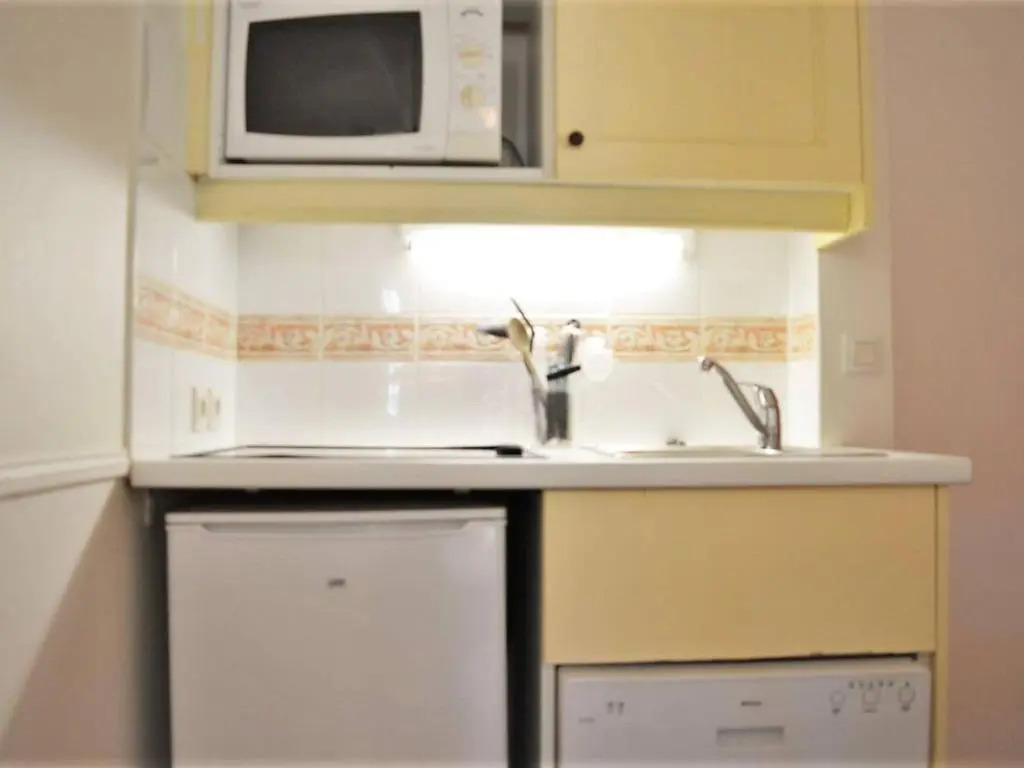 Appartement Le Lavandou, 2 pièces, 6 personnes - FR-1-251-235