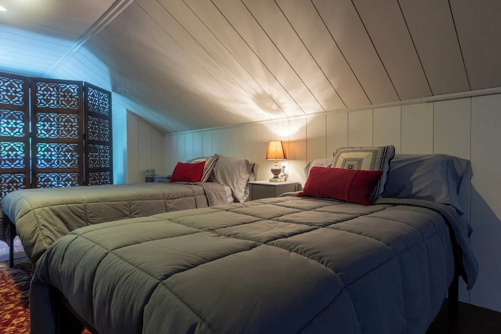 Dawg Daze Cottage