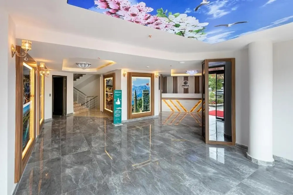 Citrus Luna Suite Hotel