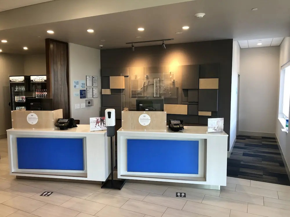 Holiday Inn Express & Suites - Madison West - Middleton by IHG