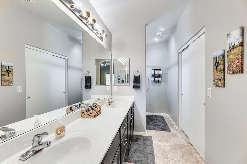 1 Mi to Golf: Mtn-view Gem w/ Patio in Gold Canyon