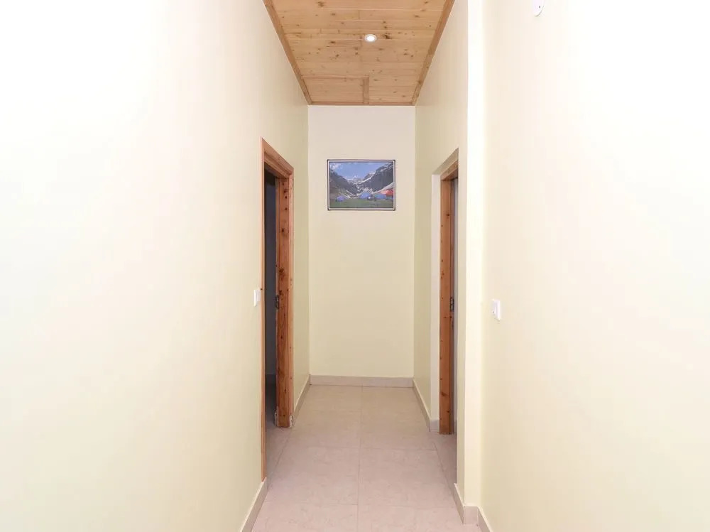 Oyo 13920 Home Spacious Studios Shuru