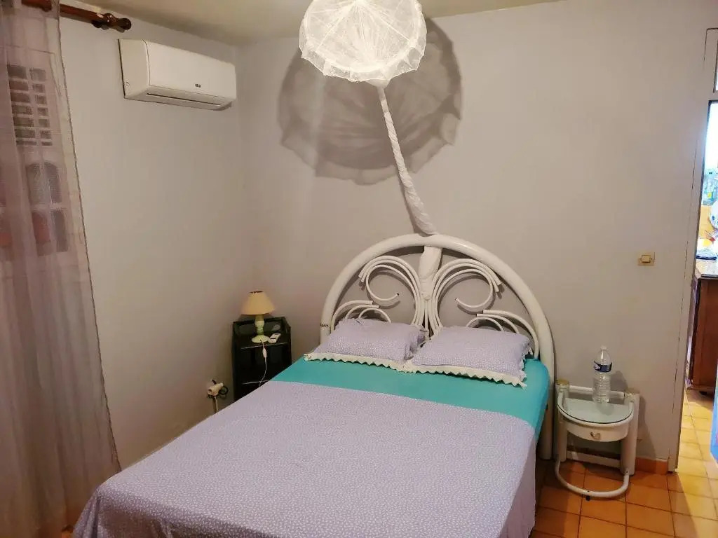 Appartement d'une chambre avec jardin clos et wifi a Sainte Rose a 2 km de la plage