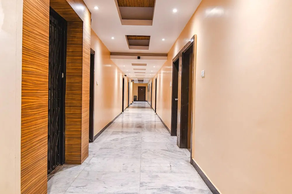 Fabhotel Shivani International