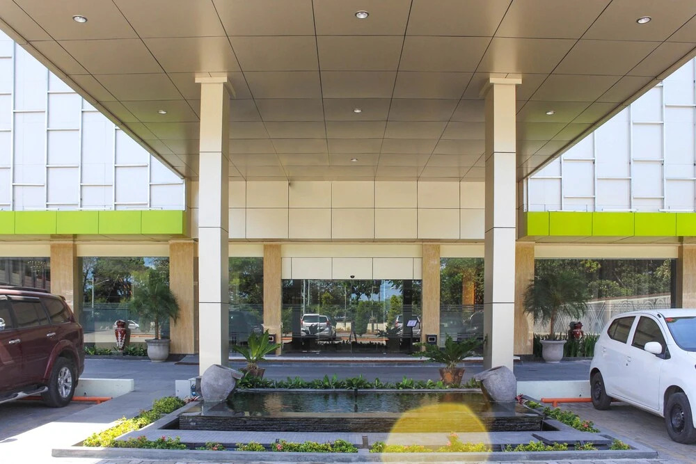 Hotel Puri Indah & Convention