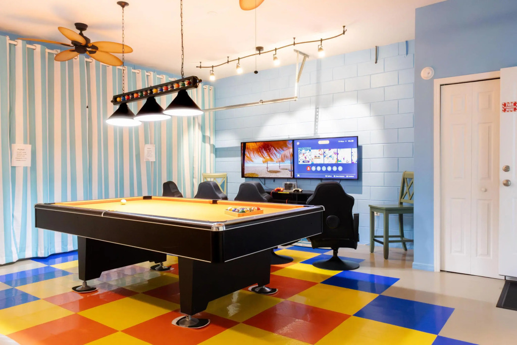 Sunkissed Oasis 5-bed Villa Pool Games Room