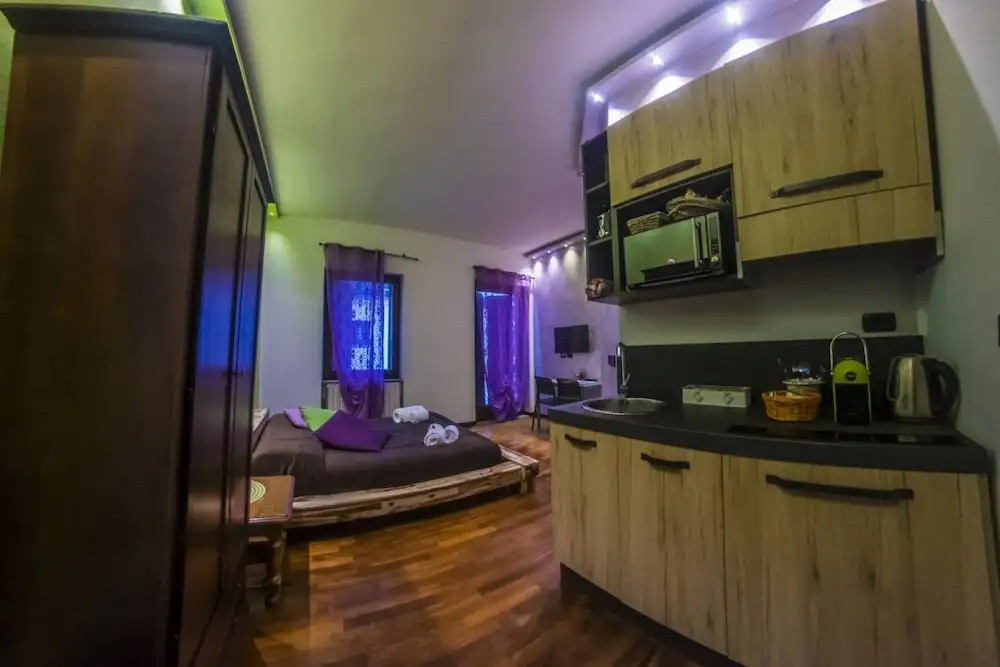 Marconi Rooms and Apartments