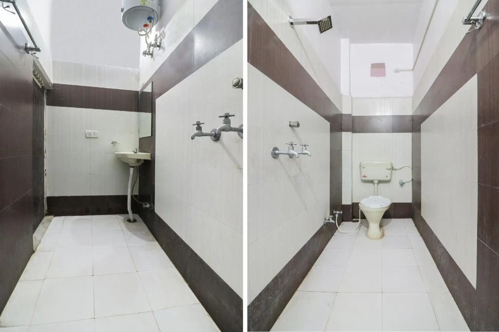 OYO 71057 Hotel Nand Palace