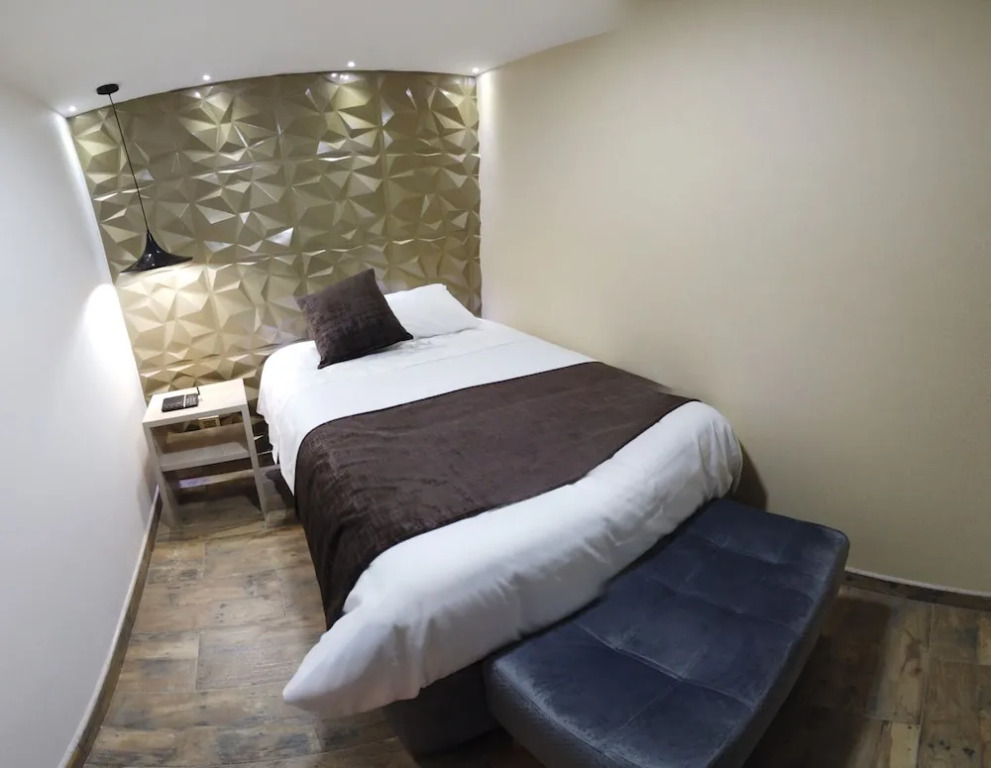 HOTEL MENDOZA BOUTIQUE - Cerca Aeropuerto El Dorado