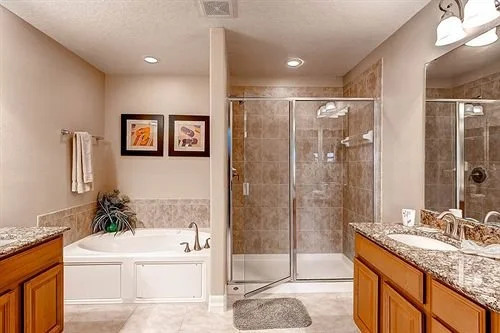 Tropical Escape Silver Collection Homes