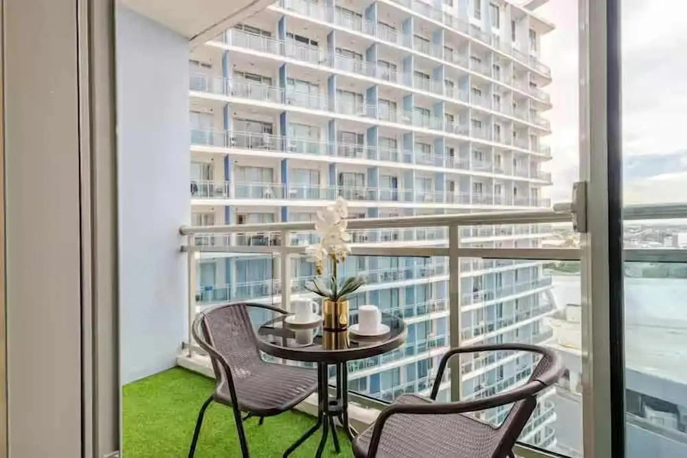 DessasCrib Apartment by Azure 1BR