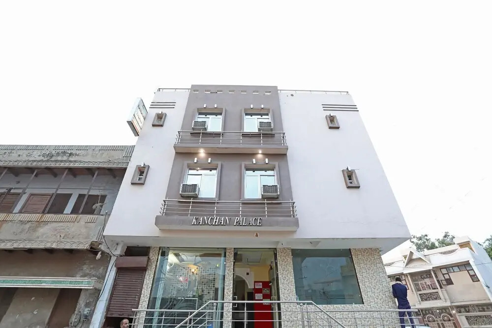 Kanchan Palace by OYO Rooms
