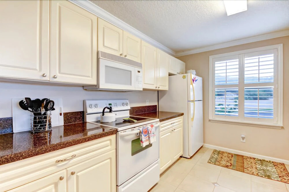 Ocean Park - 3 Br Condo