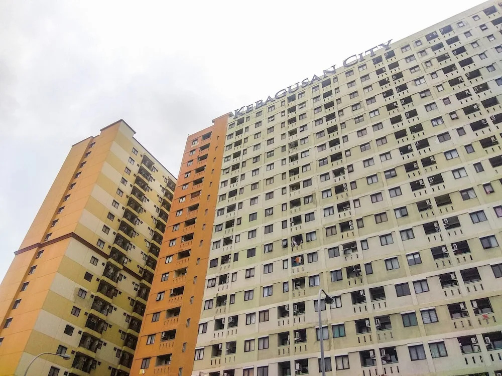 Fully Furnished with Comfortable Design 2Br at Kebagusan City Apartment