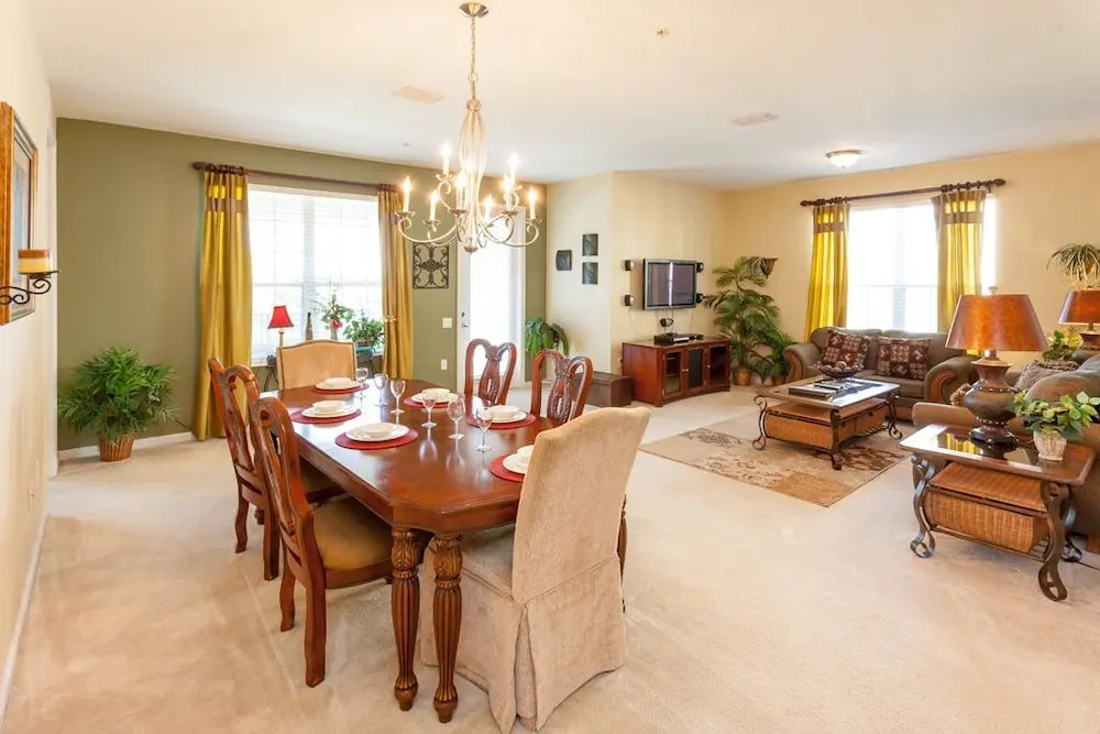 3 Bed 2 Bath Premium l 1005