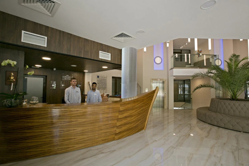 Royal Grand Hotel and Spa