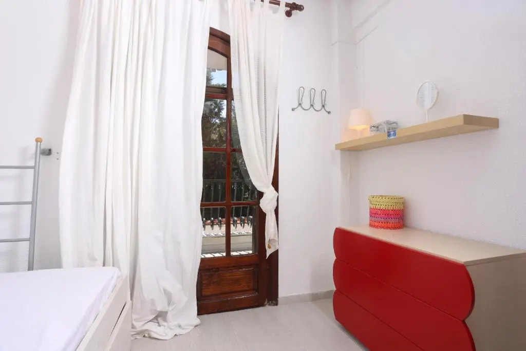 Villa Delta - 5 Bdrms, 2 min walk to Mamalouka, Blue Carpet