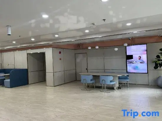HanTing Hotel (Langfang Xianghe Jiajucheng)